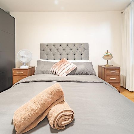 Modern Flat In Prime Location Near Shoreditch & Brick Lane Λονδίνο Εξωτερικό φωτογραφία